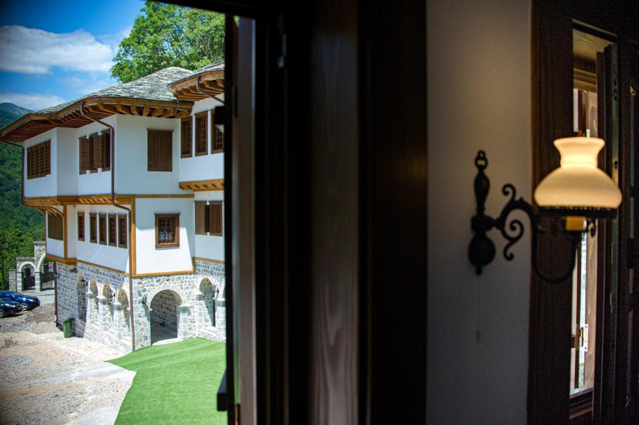Guest Mansion, Гостински Палат Rostusa Exterior photo