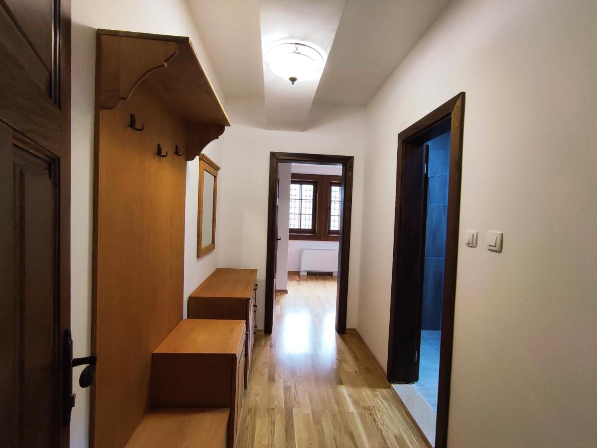 Guest Mansion, Гостински Палат Rostusa Exterior photo
