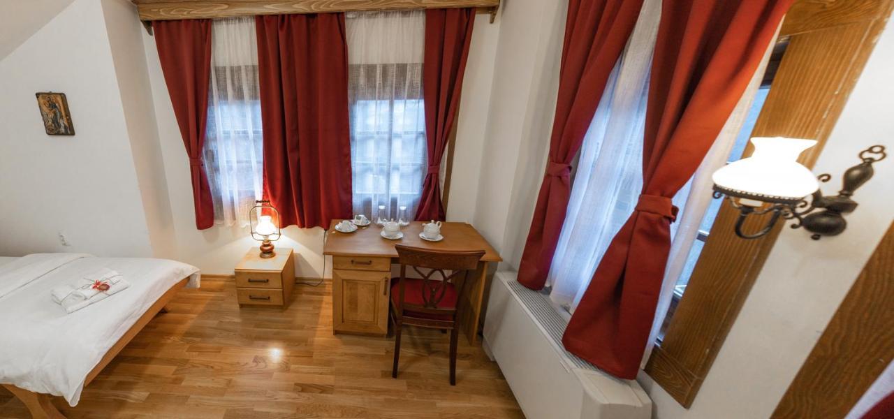 Guest Mansion, Гостински Палат Rostusa Exterior photo